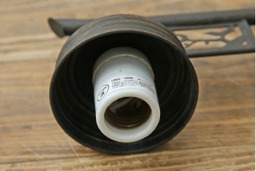 和製アンティーク　鳥の透かし飾りが趣を添えるウォールランプ　(R-084082)