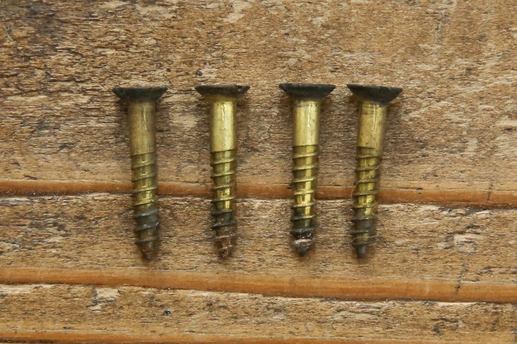 和製アンティーク　鳥の透かし飾りが趣を添えるウォールランプ　(R-084082)