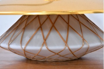 和製ヴィンテージ　金色の笠と格子状の意匠が映えるペンダントライト　(R-084083)