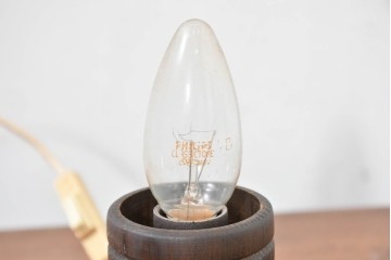 和製ヴィンテージ　木製ベースとふっくらとした丸みシェードが懐かしいレトロテーブルライト　(R-084088)