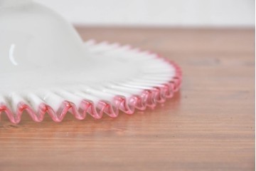 《引っ掛けシーリング式ペンダントライト加工費込み》　和製アンティーク　大正～昭和初期　当時物　フリル装飾が可憐なペンダントライト　(R-084092)