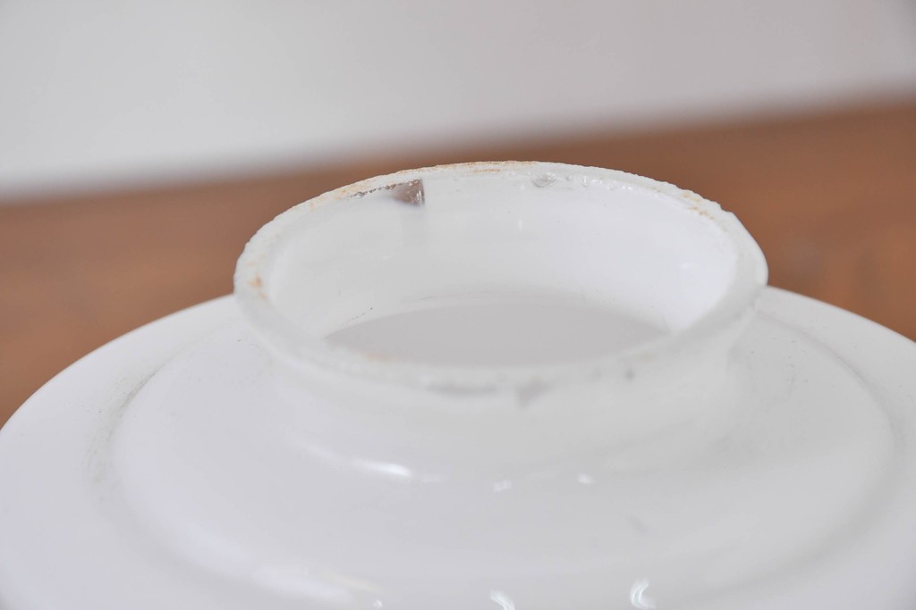 《引っ掛けシーリング式ペンダントライト加工費込み》　和製アンティーク　乳白色のシンプルなペンダントライト　(R-084099)