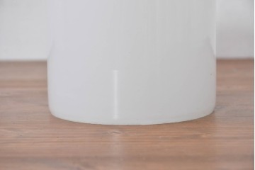 《引っ掛けシーリング式ペンダントライト加工費込み》　和製アンティーク　乳白色のシンプルなペンダントライト　(R-084099)