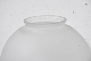 《引っ掛けシーリング式ペンダントライト加工費込み》　和製アンティーク　切子ガラスの星模様が美しい球体型ペンダントライト　(R-084100)