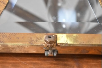 オーストリアアンティーク　希少!!　ヨーゼフ・ホフマン(Josef Hoffmann)　真鍮製　多面体フォルムが美しいミラーバックのシーリングライト　(R-084102)