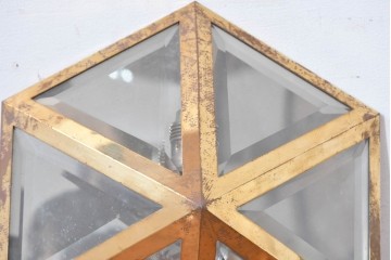 オーストリアアンティーク　希少!!　ヨーゼフ・ホフマン(Josef Hoffmann)　真鍮製　多面体フォルムが美しいミラーバックのシーリングライト　(R-084102)