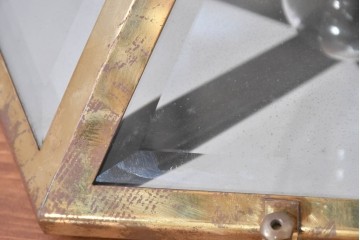 オーストリアアンティーク　希少!!　ヨーゼフ・ホフマン(Josef Hoffmann)　真鍮製　多面体フォルムが美しいミラーバックのシーリングライト　(R-084102)