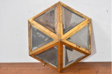 オーストリアアンティーク　希少!!　ヨーゼフ・ホフマン(Josef Hoffmann)　真鍮製　多面体フォルムが美しいミラーバックのシーリングライト　(R-084102)