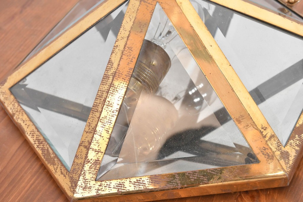 オーストリアアンティーク　希少!!　ヨーゼフ・ホフマン(Josef Hoffmann)　真鍮製　多面体フォルムが美しいミラーバックのシーリングライト　(R-084102)