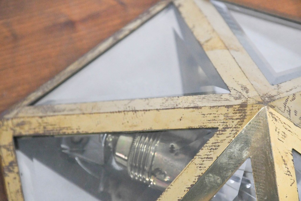 オーストリアアンティーク　希少!!　ヨーゼフ・ホフマン(Josef Hoffmann)　真鍮製　多面体フォルムが美しいミラーバックのシーリングライト　(R-084103)