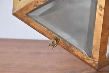 オーストリアアンティーク　希少!!　ヨーゼフ・ホフマン(Josef Hoffmann)　真鍮製　多面体フォルムが美しいミラーバックのシーリングライト　(R-084103)