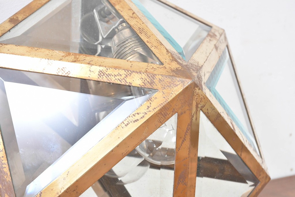 オーストリアアンティーク　希少!!　ヨーゼフ・ホフマン(Josef Hoffmann)　真鍮製　多面体フォルムが美しいミラーバックのシーリングライト　(R-084104)