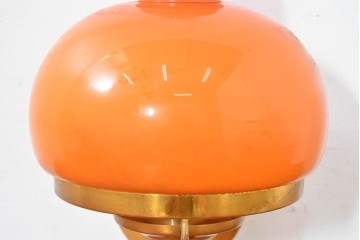 和製ヴィンテージ　レトロな佇まいが印象的なオレンジ被せガラスの壁掛け照明　(R-084107)