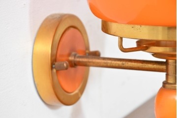 和製ヴィンテージ　被せガラスの温かな趣が漂うレトロデザインの壁掛け照明　(R-084108)