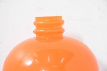 和製ヴィンテージ　被せガラスの温かな趣が漂うレトロデザインの壁掛け照明　(R-084108)