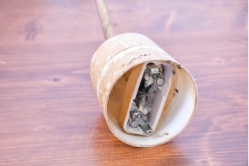 和製ヴィンテージ　オレンジ色の被せガラス×異国情緒漂うデザインのペンダントライト　(R-084113)