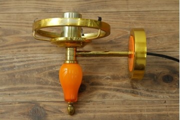 和製ヴィンテージ　レトロな被せガラスの壁掛け照明　(R-084114)