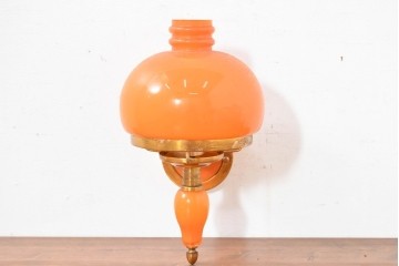 和製ヴィンテージ　被せガラスの温かな趣が漂うレトロデザインの壁掛け照明　(R-084114)