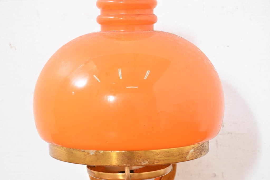 和製ヴィンテージ　被せガラスの温かな趣が漂うレトロデザインの壁掛け照明　(R-084114)