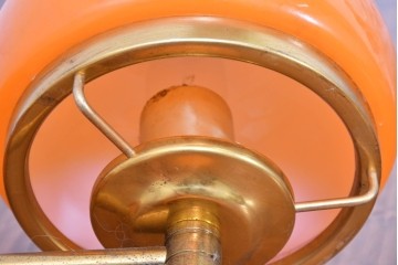 和製ヴィンテージ　被せガラスの温かな趣が漂うレトロデザインの壁掛け照明　(R-084114)