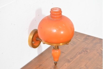 和製ヴィンテージ　被せガラスの温かな趣が漂うレトロデザインの壁掛け照明　(R-084115)