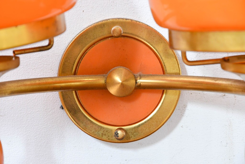 和製ヴィンテージ　被せガラスの温かな趣が漂うレトロデザインの壁掛け2灯照明　(R-084116)