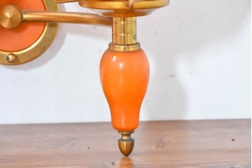 和製ヴィンテージ　被せガラスの温かな趣が漂うレトロデザインの壁掛け2灯照明　(R-084116)