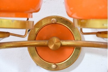 和製ヴィンテージ　被せガラスの温かな趣が漂うレトロデザインの壁掛け2灯照明　(R-084117)