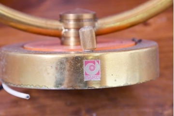 和製ヴィンテージ　被せガラスの温かな趣が漂うレトロデザインの壁掛け2灯照明　(R-084117)