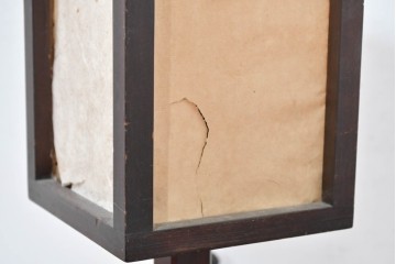 和製ヴィンテージ　やさしい灯りを透かす木枠と障子張りの卓上照明　(R-084118)