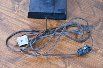 和製ヴィンテージ　やさしい灯りを透かす木枠と障子張りの卓上照明　(R-084118)