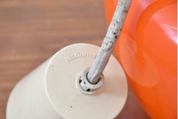 和製ヴィンテージ　鮮やかなオレンジガラスシェードのペンダントライト　(R-084120)