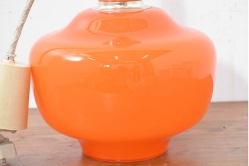 和製ヴィンテージ　柔らかな曲線シルエットが魅力のオレンジシェードペンダントライト　(R-084121)