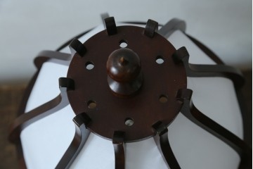 和製ヴィンテージ　北海道民芸家具　木枠の曲線と挽物脚が印象的な卓上照明　(R-084123)