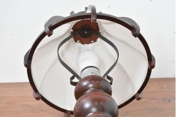 和製ヴィンテージ　北海道民芸家具　木枠の曲線と挽物脚が印象的な卓上照明　(R-084123)