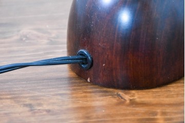 和製ヴィンテージ　北海道民芸家具　木枠の曲線と挽物脚が印象的な卓上照明　(R-084123)