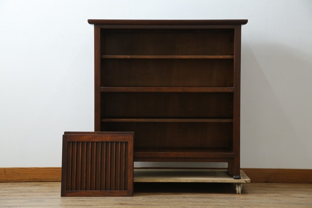 中古　美品　松本民芸家具　A型舞良茶タンス　洗練された佇まいの収納棚　(R-084125)