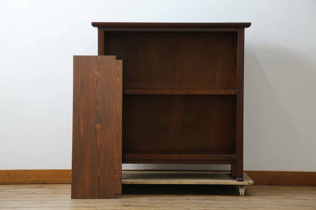 中古　美品　松本民芸家具　A型舞良茶タンス　洗練された佇まいの収納棚　(R-084125)