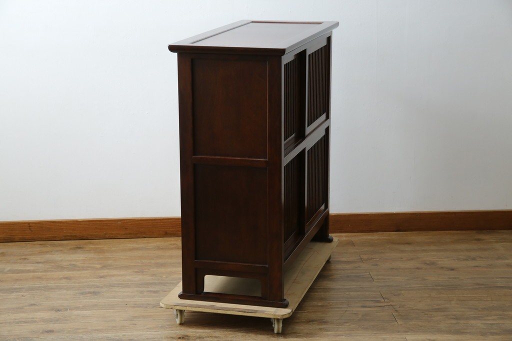 中古　美品　松本民芸家具　A型舞良茶タンス　洗練された佇まいの収納棚　(R-084125)