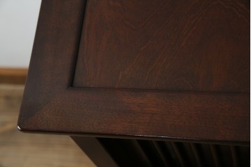 中古　美品　松本民芸家具　A型舞良茶タンス　洗練された佇まいの収納棚　(R-084125)