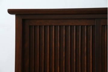 中古　美品　松本民芸家具　A型舞良茶タンス　洗練された佇まいの収納棚　(R-084125)