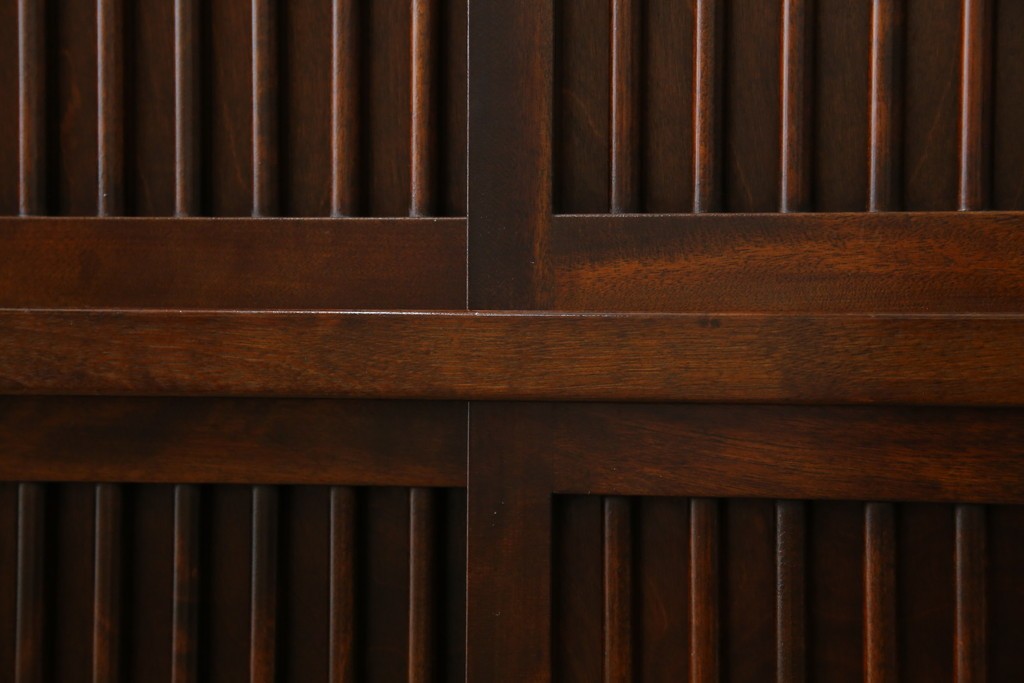 中古　美品　松本民芸家具　A型舞良茶タンス　洗練された佇まいの収納棚　(R-084125)