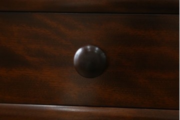 中古　松本民芸家具　和室にも洋室にも馴染む小振りなサイドキャビネット　(R-084126)