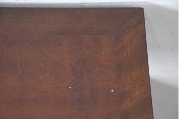 中古　松本民芸家具　和室にも洋室にも馴染む小振りなサイドキャビネット(サイドテーブル、コンソールテーブル、ナイトテーブル、戸棚、収納棚、茶棚、電話台、飾り棚)(R-084126)