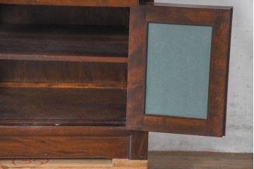 中古　松本民芸家具　和室にも洋室にも馴染む小振りなサイドキャビネット(サイドテーブル、コンソールテーブル、ナイトテーブル、戸棚、収納棚、茶棚、電話台、飾り棚)(R-084126)