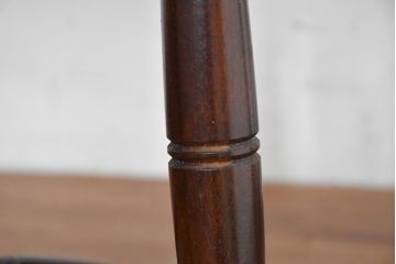 中古　美品　松本民芸家具　シックな佇まいが魅力的な#72型・リーチチェア2脚セット(ダイニングチェア、板座チェア、ウィンザーチェア、ウインザーチェア、椅子、イス、バラ売り可能)(定価約196000円)(R-084128)