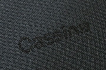 中古　美品　Cassina(カッシーナ)　675　MARALUNGA(マラルンガ)　本革(レザー)　洗練されたモダンデザインと極上の座り心地を兼ね備えた1人掛けソファ+オットマンのセット　定価約150万円　(R-084130)