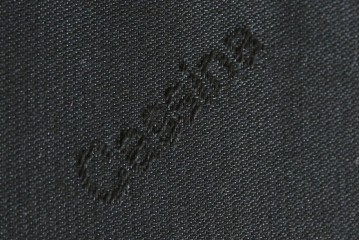 中古　美品　Cassina(カッシーナ)　675　MARALUNGA(マラルンガ)　本革(レザー)　洗練されたモダンデザインと極上の座り心地を兼ね備えた1人掛けソファ+オットマンのセット　定価約150万円　(R-084130)