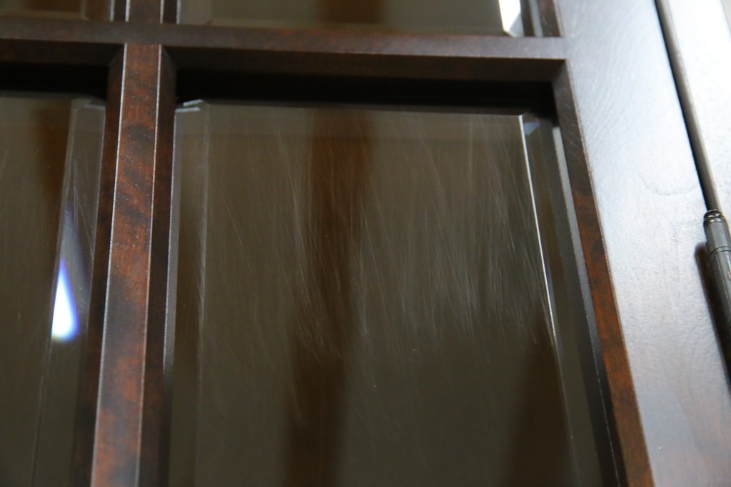 中古　美品　北海道民芸家具　HM160K　洗練されたデザインで空間に上質感をプラスする食器棚　(R-084131)