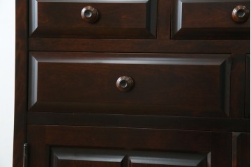 中古　美品　北海道民芸家具　HM160K　洗練されたデザインで空間に上質感をプラスする食器棚　(R-084131)